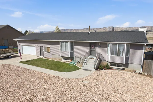 $495,000 | 470 South 200 West, Mona, UT 84645