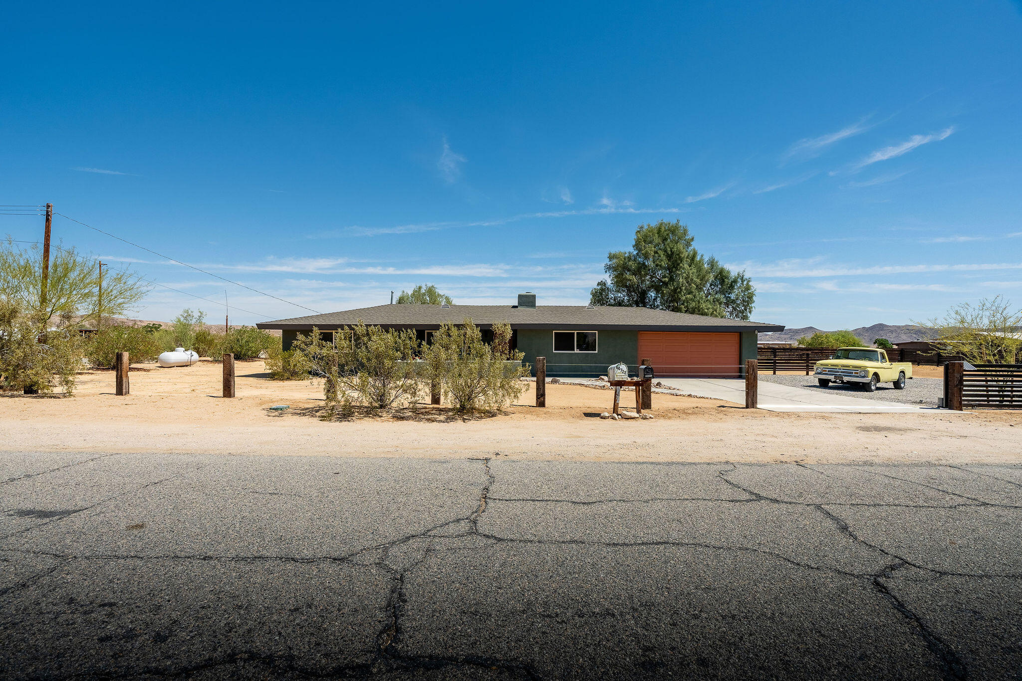 64722 Sun Mesa Road Joshua Tree, CA 92252 - Photo 6 of 55 64722SunMesaRd-1