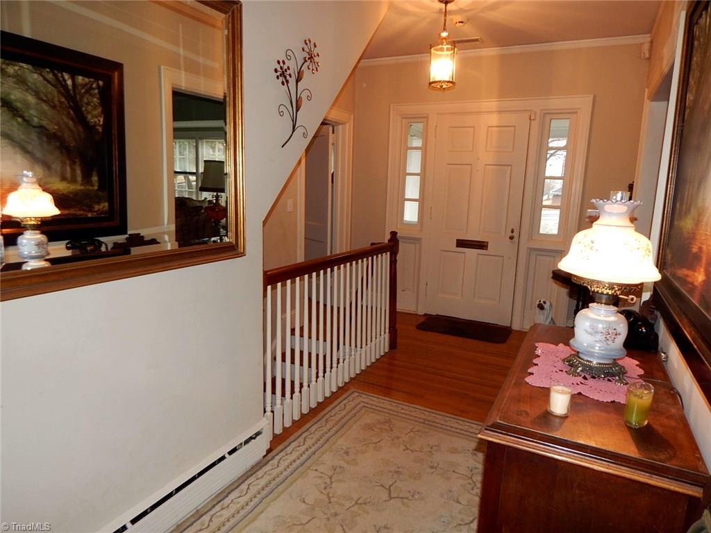 114 Hawthorne Road Elkin, NC 28621 - Photo 3 of 25 Gallery Image 3