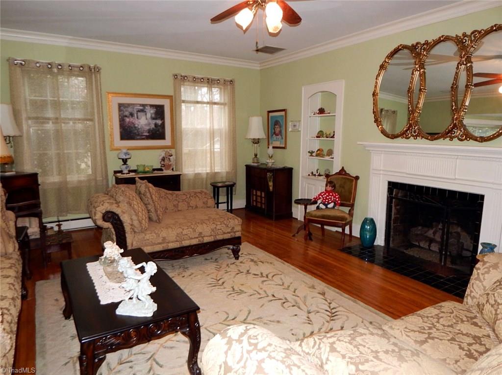 114 Hawthorne Road Elkin, NC 28621 - Photo 5 of 25 Gallery Image 5