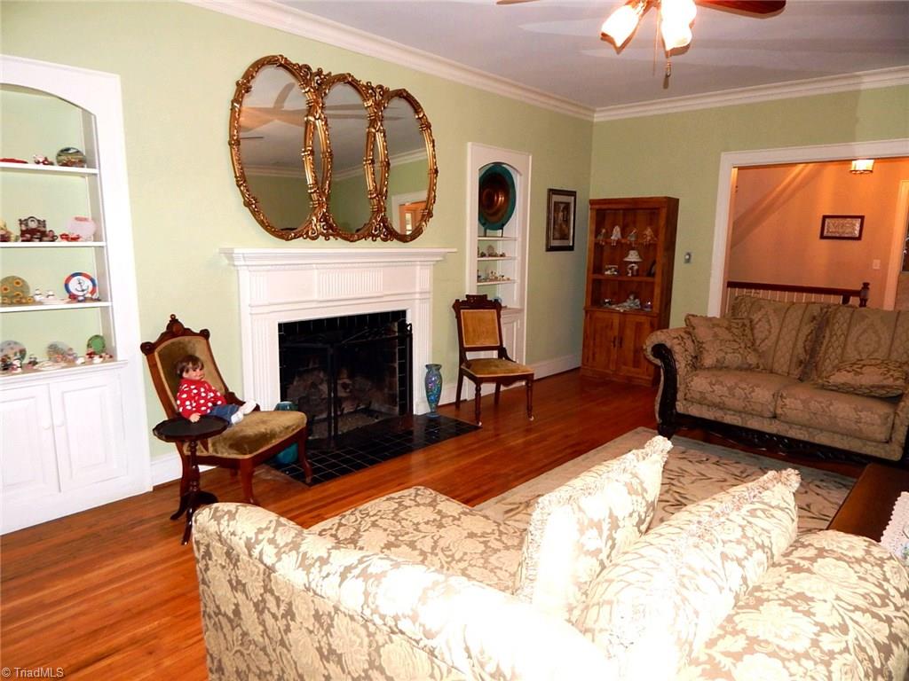 114 Hawthorne Road Elkin, NC 28621 - Photo 7 of 25 Gallery Image 7