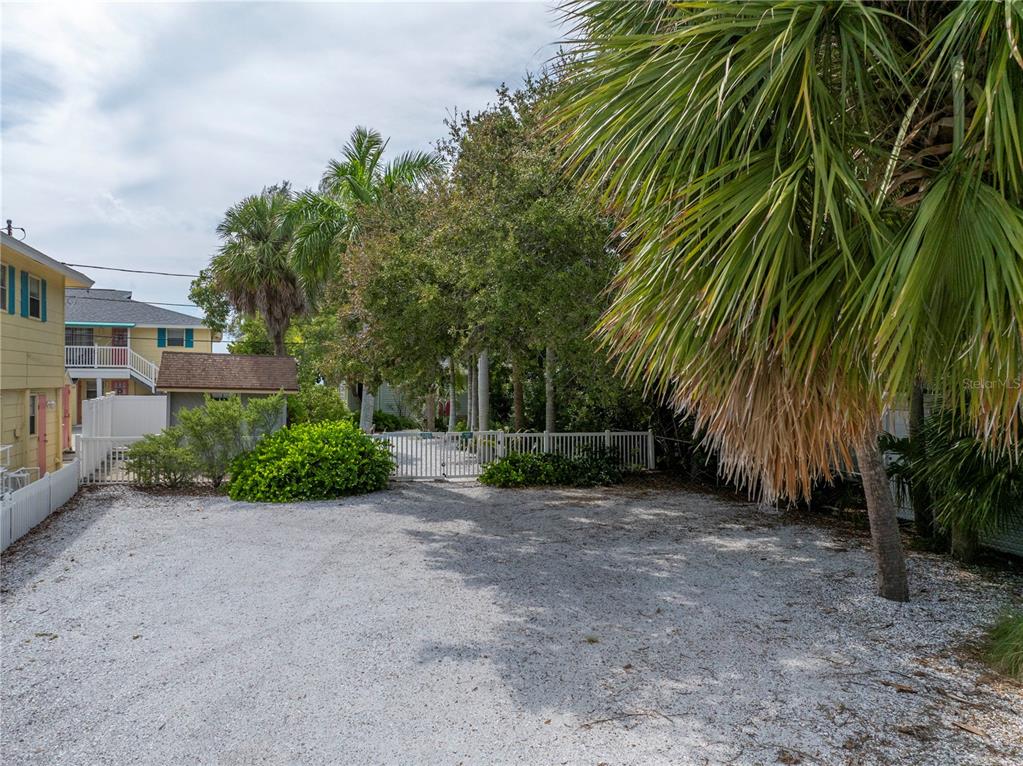 516 Gulf Boulevard Indian Rocks Beach, FL 33785 - Photo 11 of 97