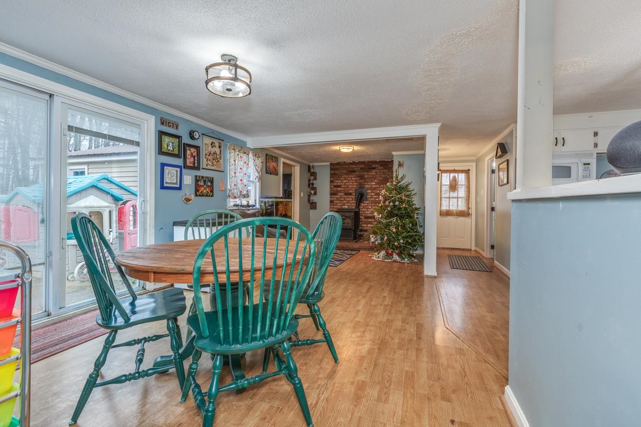 17 Elm Street Epping, NH 03042 - Photo 6 of 28