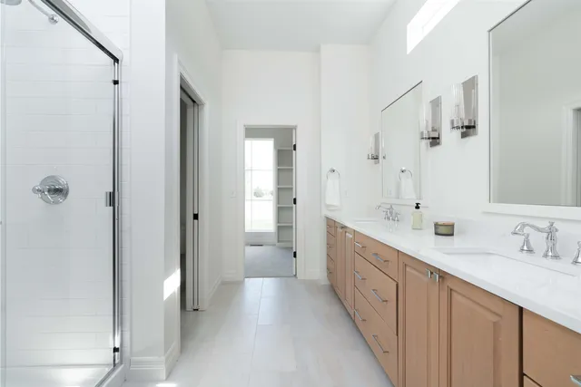 $611,276 | 1220 West Lakeway Court, Andover, KS 67002