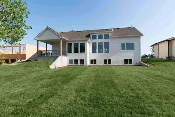 $611,276 | 1220 West Lakeway Court, Andover, KS 67002