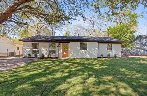 $715,000 | 8414 Briarwood Lane, Austin, TX 78757