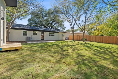 $715,000 | 8414 Briarwood Lane, Austin, TX 78757