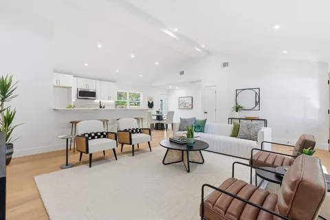 $685,000 | 8414 Briarwood Lane, Austin, TX 78757