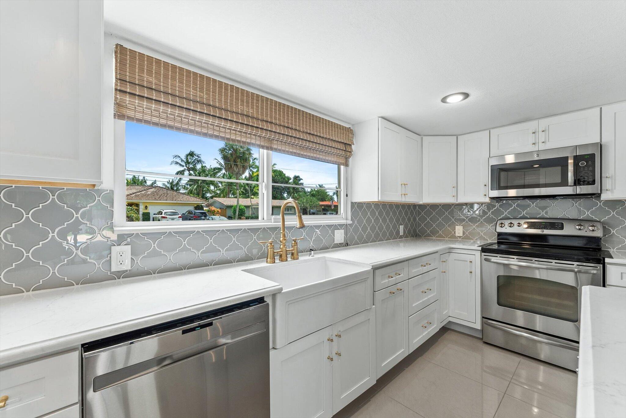 1051 Northwest 3rd Street Boca Raton, FL 33486 - Photo 13 of 52 kitchen