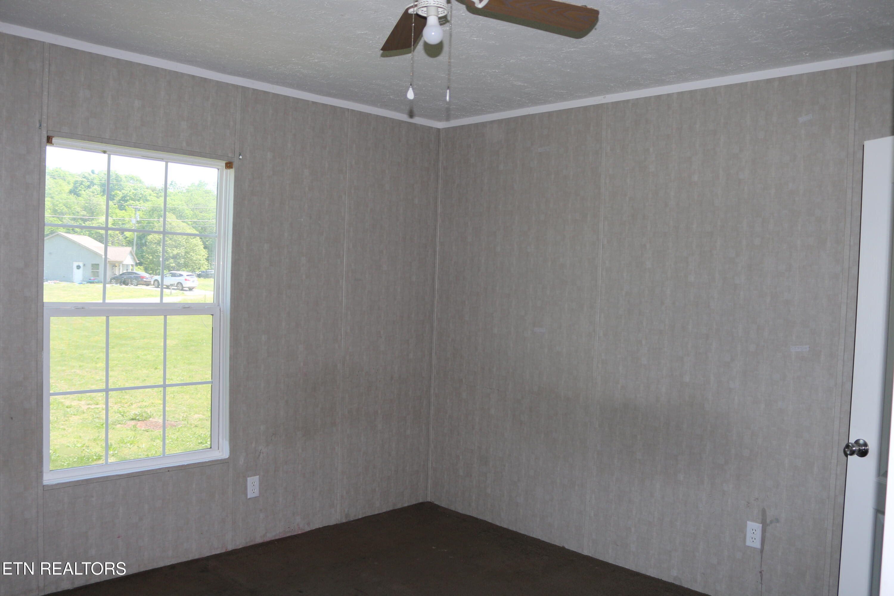 103 Meadow Brook Road Sweetwater, TN 37874 - Photo 19 of 30 Bedroom 1 - view from doorway