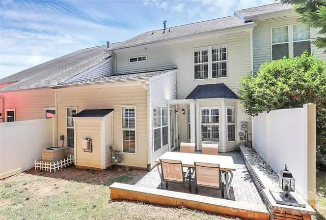 $282,000 | 1804 Robinwood Village Drive, Unit 3, Gastonia, NC 28054