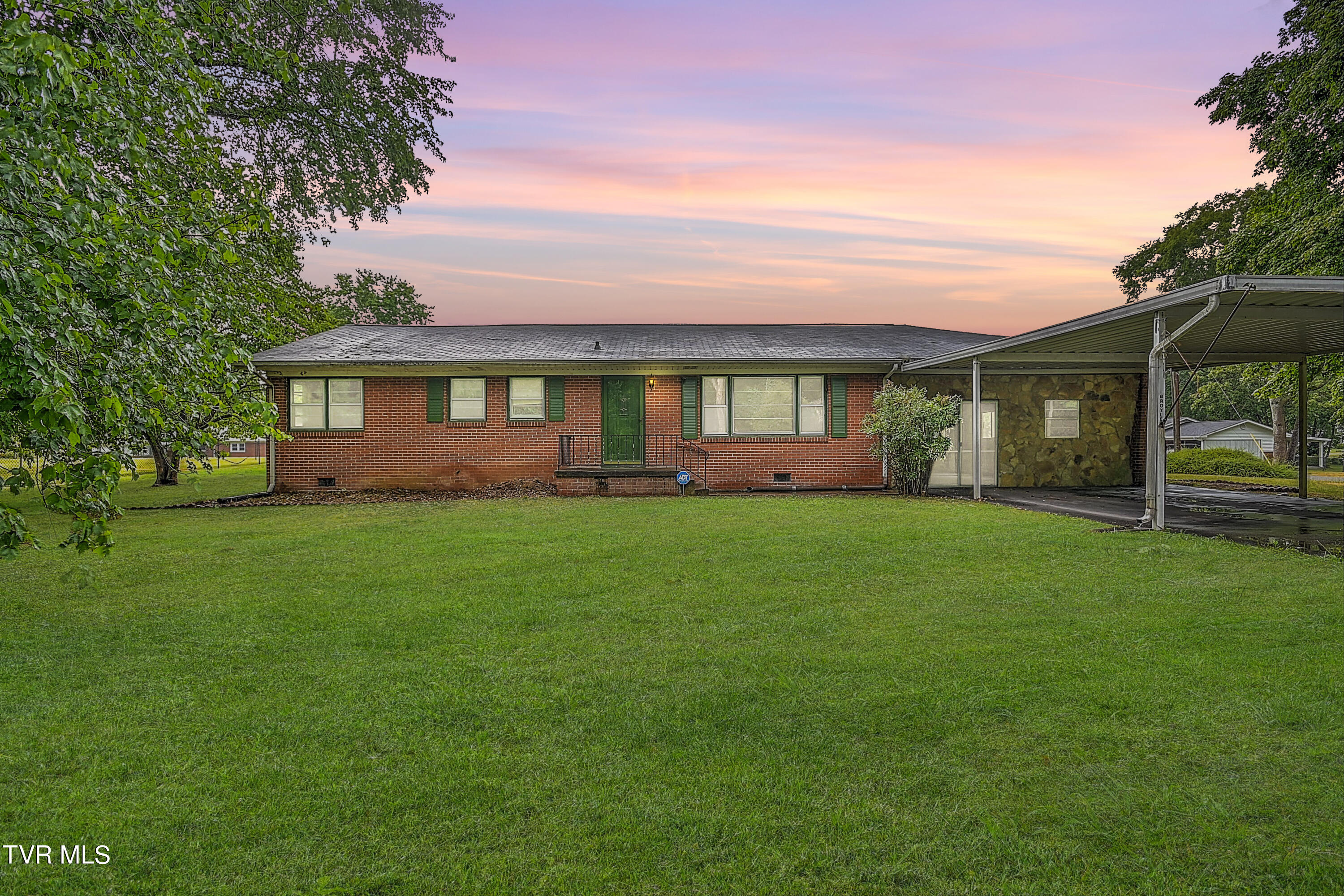 302 Woodland Hills Road Clinton, TN 37716 - Photo 1 of 53 DSC_3233_4_5_6_7_8_9