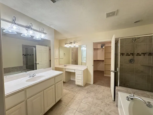 $2,995 | 3809 Brinkman Street, Houston, TX 77018