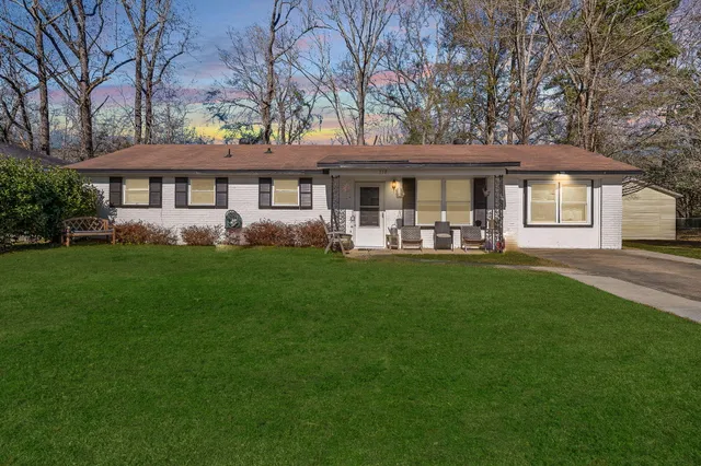 $300,000 | 118 Froman Drive, Summerville, SC 29483