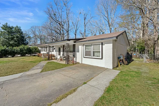$300,000 | 118 Froman Drive, Summerville, SC 29483