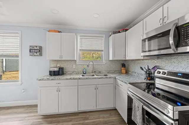 $300,000 | 118 Froman Drive, Summerville, SC 29483