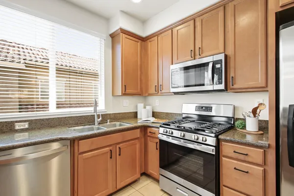 $429,000 | 2580 West El Camino Avenue, Unit 7102, Sacramento, CA 95833