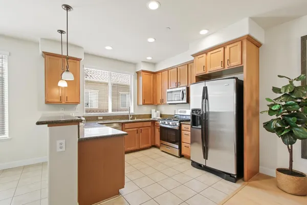 $429,000 | 2580 West El Camino Avenue, Unit 7102, Sacramento, CA 95833