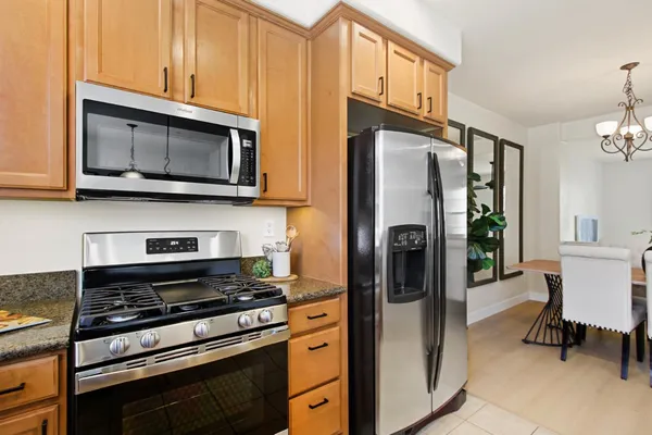 $429,000 | 2580 West El Camino Avenue, Unit 7102, Sacramento, CA 95833
