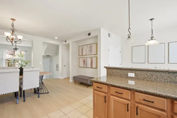 $429,000 | 2580 West El Camino Avenue, Unit 7102, Sacramento, CA 95833