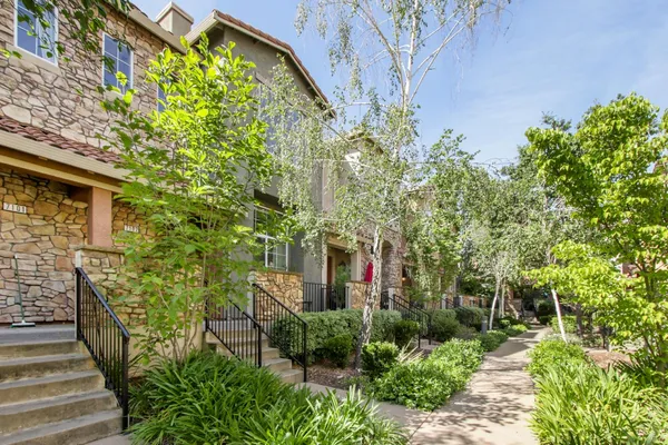 $429,000 | 2580 West El Camino Avenue, Unit 7102, Sacramento, CA 95833