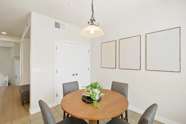 $429,000 | 2580 West El Camino Avenue, Unit 7102, Sacramento, CA 95833