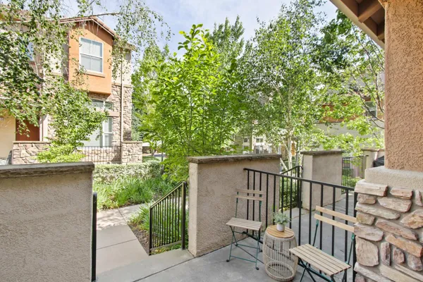 $429,000 | 2580 West El Camino Avenue, Unit 7102, Sacramento, CA 95833