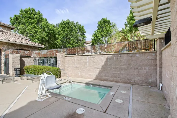 $429,000 | 2580 West El Camino Avenue, Unit 7102, Sacramento, CA 95833