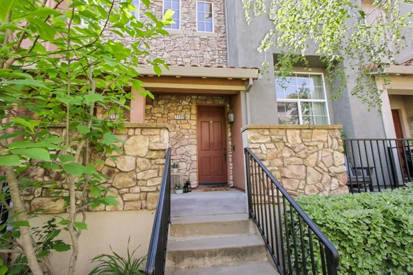 $429,000 | 2580 West El Camino Avenue, Unit 7102, Sacramento, CA 95833