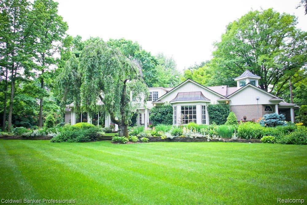 1320 Covington Road Bloomfield Hills, MI 48301 - Photo 24 of 25 IMG_8522.jpg