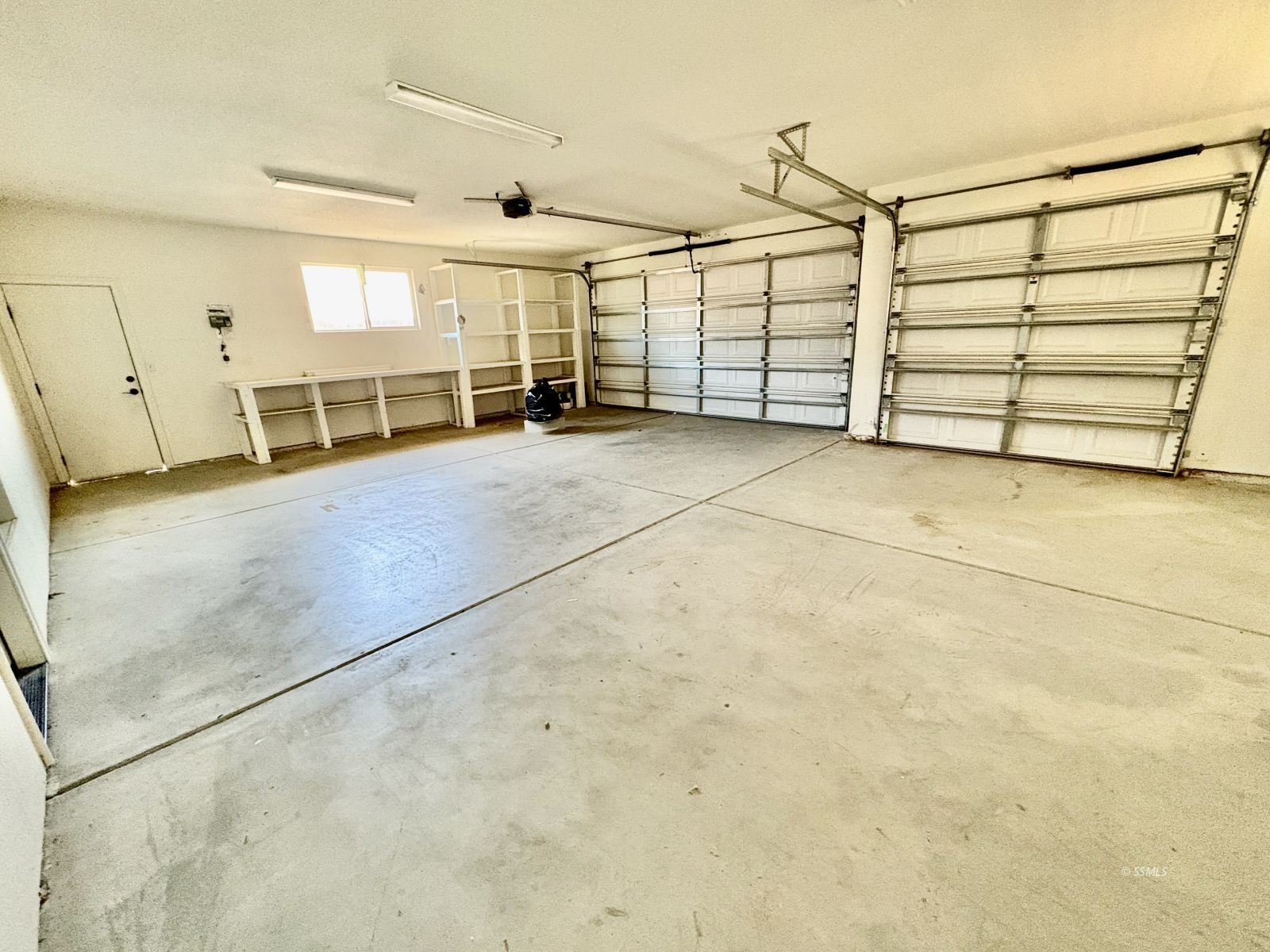 416 Olive Avenue Ridgecrest, CA 93555 - Photo 30 of 35 a view of a garage