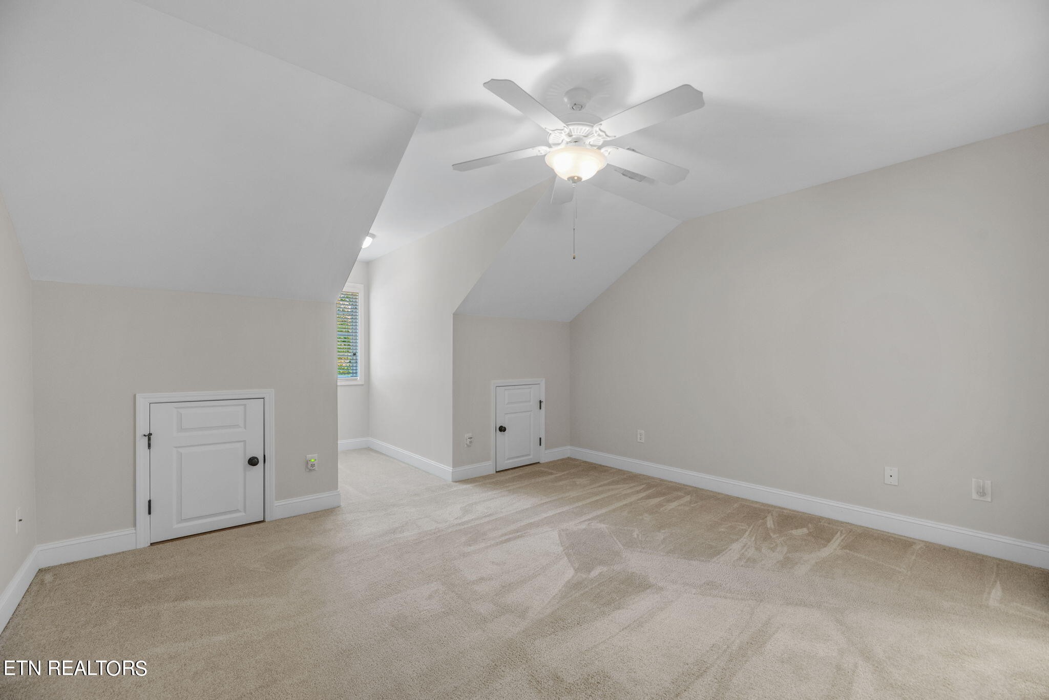 648 Loop Road, Unit 4 Knoxville, TN 37934 - Photo 26 of 34 Gallery Image 26