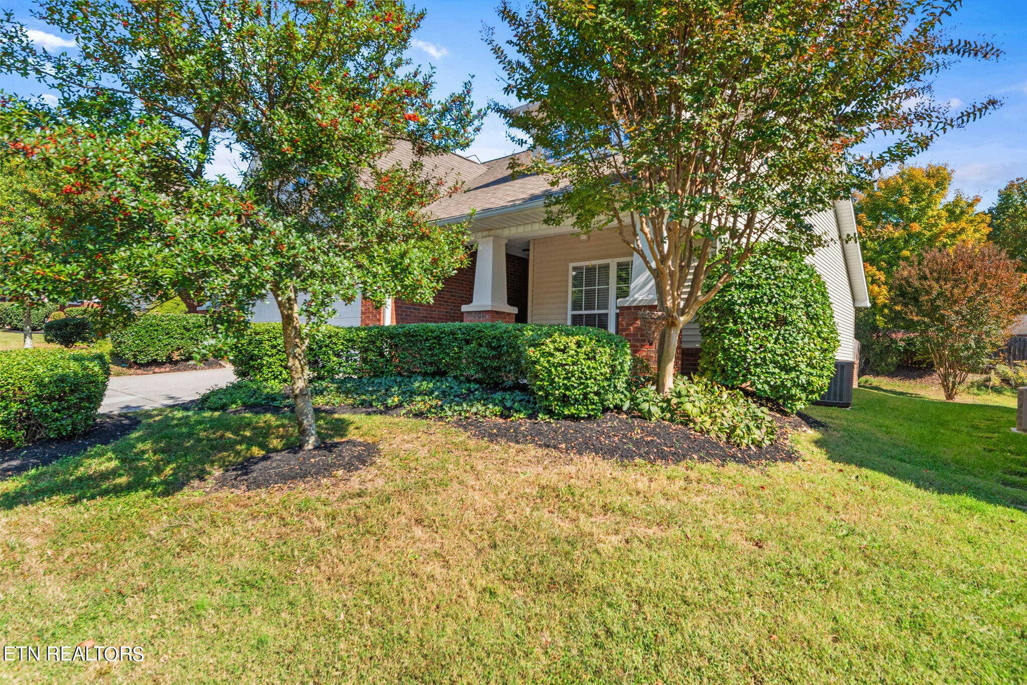 648 Loop Road, Unit 4 Knoxville, TN 37934 - Photo 3 of 34 Gallery Image 3