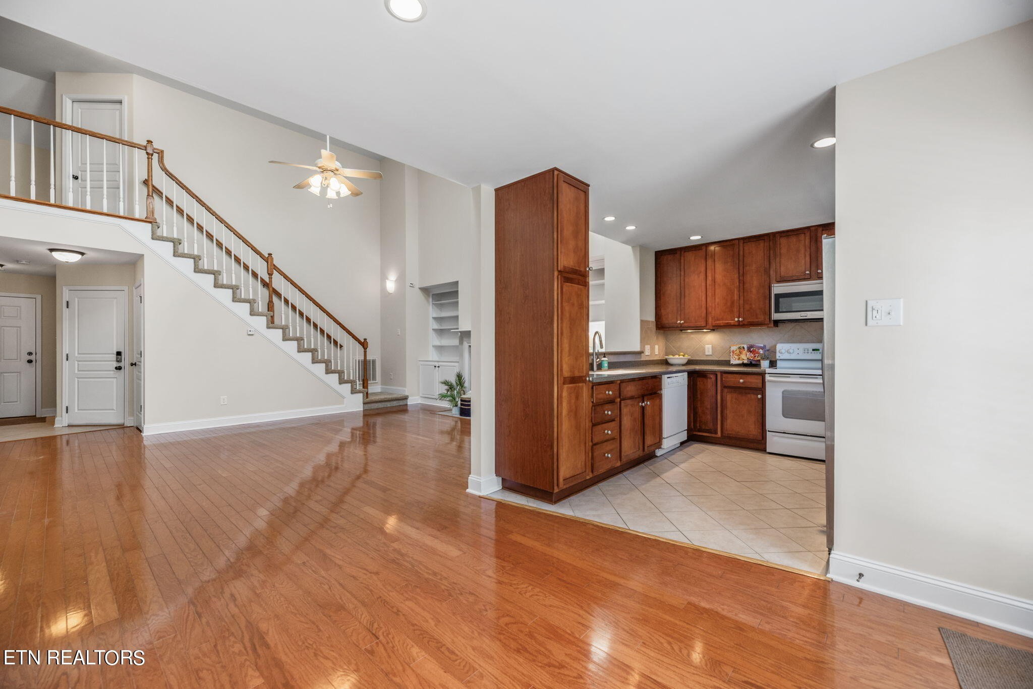 648 Loop Road, Unit 4 Knoxville, TN 37934 - Photo 10 of 34 Gallery Image 10