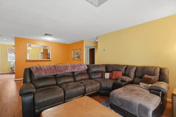 $299,900 | 330 Sunderland Road, Unit 7, Worcester, MA 01604
