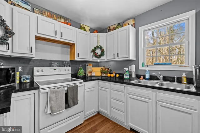 $375,000 | 953 Court House Point Road, Chesapeake City, MD 21915