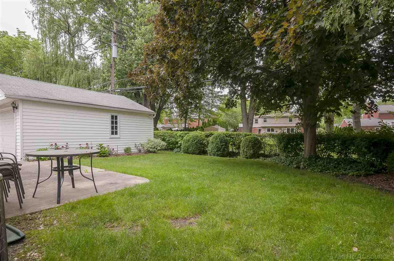 1220 Fairholme Road Grosse Pointe Woods, MI 48236 - Photo 41 of 41