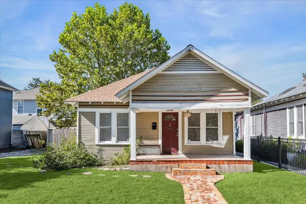 $925,000 | 1505 Tulane Street, Houston, TX 77008