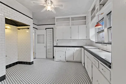 $925,000 | 1505 Tulane Street, Houston, TX 77008