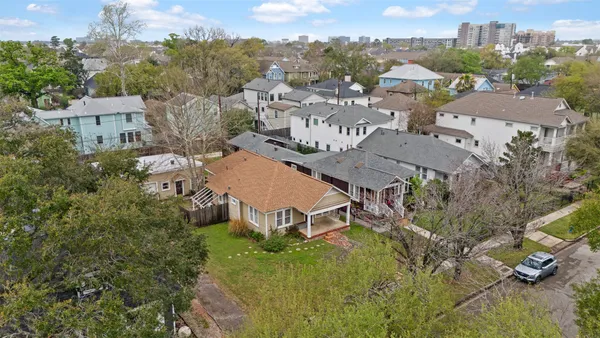 $925,000 | 1505 Tulane Street, Houston, TX 77008