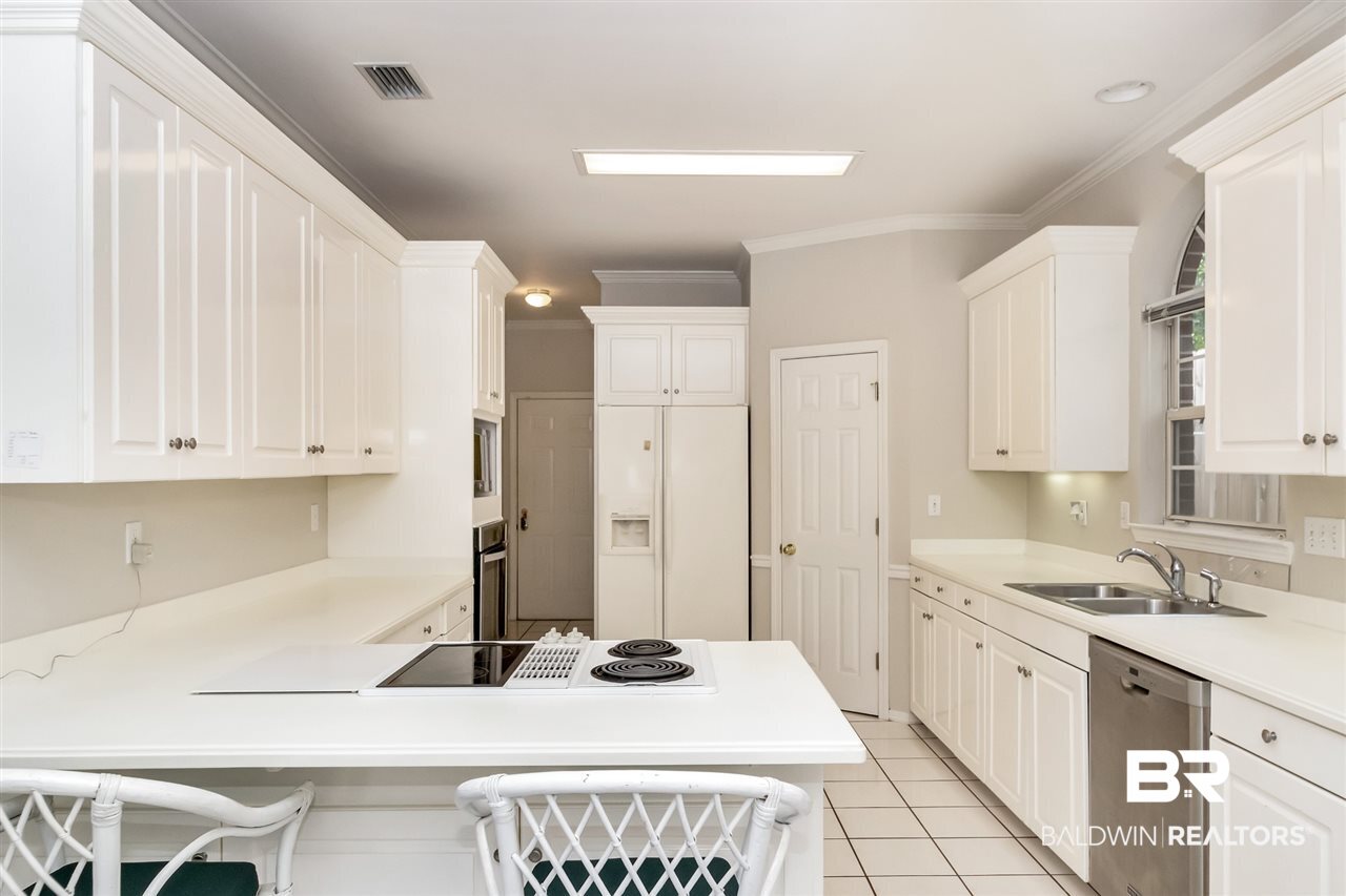 5900 Sutton Trace Court Mobile, AL 36609 - Photo 8 of 43