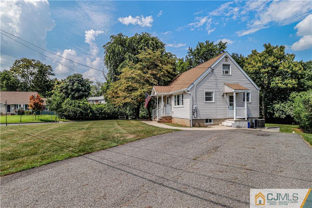 26 Wilcox Road New Brunswick, NJ 08901 - Photo 3 of 36