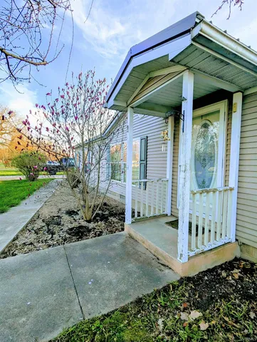 $169,900 | 529 North Franklin Street, Mentone, IN 46539