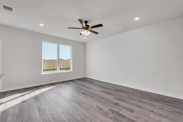 $356,900 | 254 Boatright Boulevard, Jarrell, TX 76537