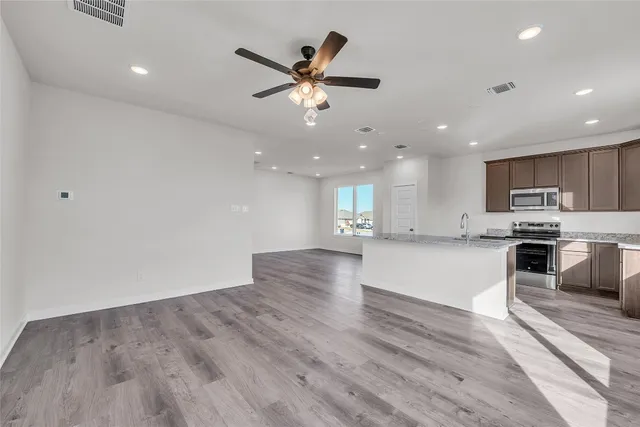 $356,900 | 254 Boatright Boulevard, Jarrell, TX 76537