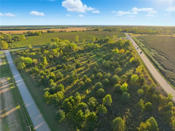 $213,000 | 1091 13th Highway, Leeton, MO 64761