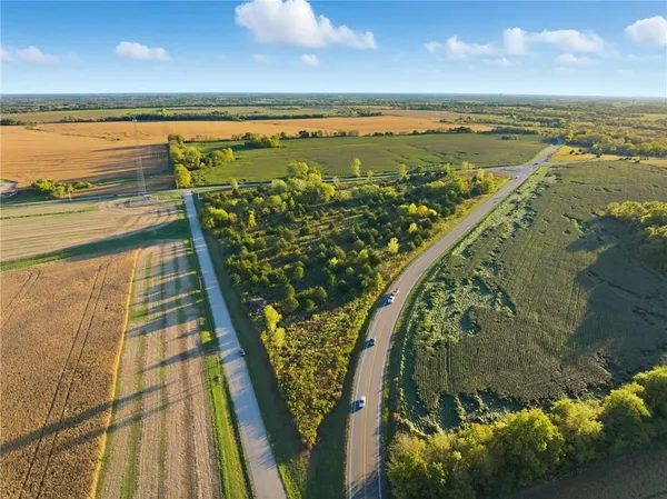 $213,000 | 1091 13th Highway, Leeton, MO 64761