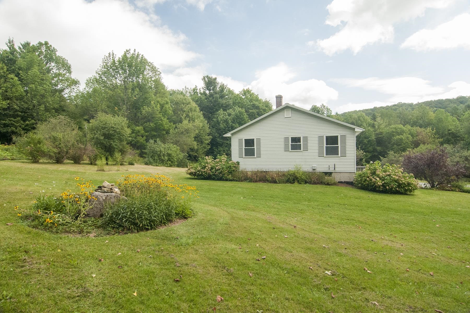 1799 Hinman Settler Road Derby, VT 05855 - Photo 23 of 28 Gallery Image 23