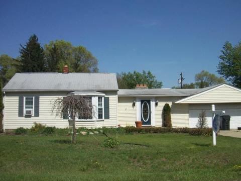 47405 Frederick Road Utica, MI 48317 - Photo 1 of 6 197750.JPG