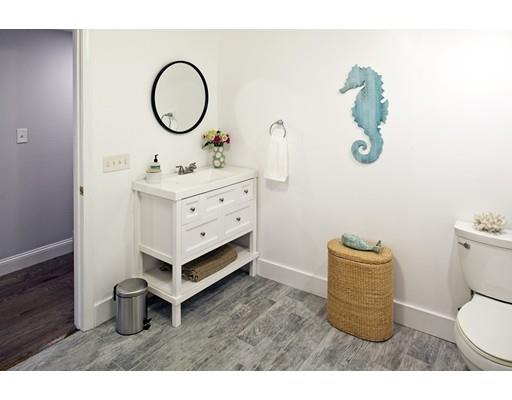 376 Clapp Road Scituate, MA 02066 - Photo 7 of 15 Gallery Image 7
